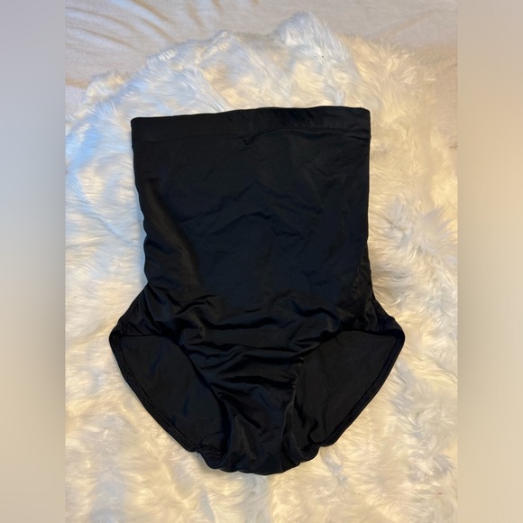 Assets by Spanx High Waist Tummy Control - Picture 2 of 7